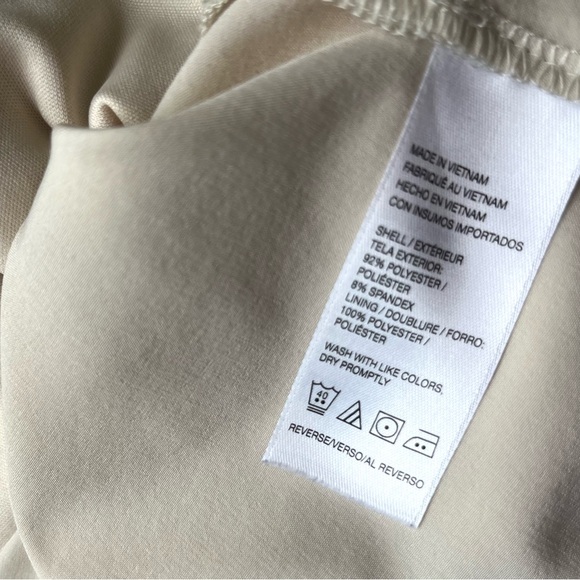 NEW Izod GOLF Swing Flex Size 6 SKORT Skirt CREAM - Picture 7 of 7